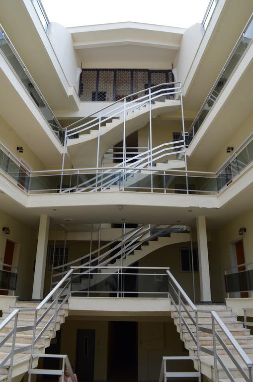 Kineta Apartments Exterior photo